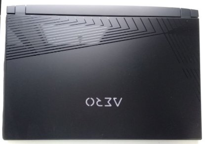 IZLOŽBENI - Laptop GIGABYTE AERO 15 KC-8EE5130SP / Core i7 10870H, 16GB, 512GB SSD, GeForce RTX 3060P 6GB 105W, 15.6" 4K OLED, Windows 10 Pro, crni