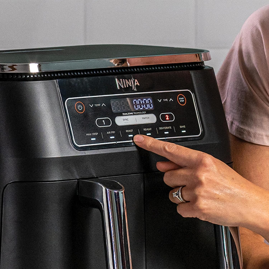 Friteza na vrući zrak NINJA AF300EU Foodi Dual Zone, 2470W, 7,6l, 2 košare, crna