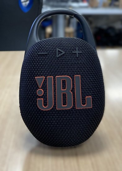 RABLJENI - Zvučnik JBL Clip 5, bluetooth, vodootporan, 7W, crni