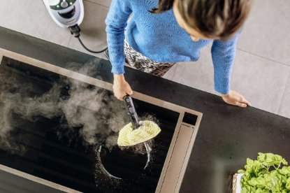 Parni čistač KARCHER SC 5 EasyFix Iron Plug, 2200W, 4,2bar, 0,5+1L, bijeli
