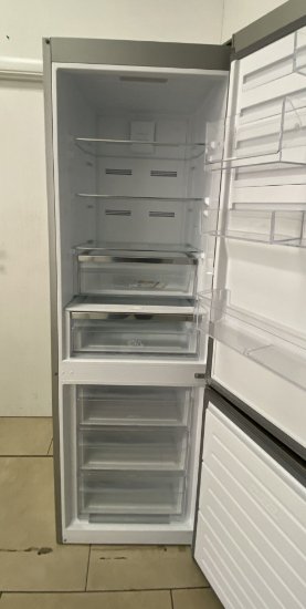RABLJENI - Hladnjak ELECTROLUX 600 LNC7ME32X2 kombinirani 330L, energetski razred E