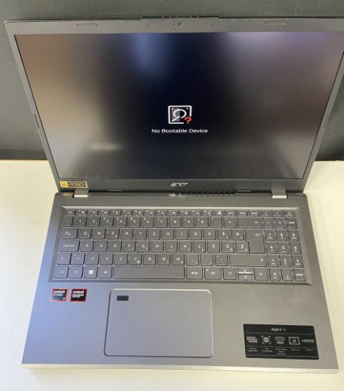 RABLJENI - Laptop ACER Aspire 15 NX.KXAEX.003 / Ryzen 7 8840HS, 16GB, 1TB SSD, AMD Radeon Graphics, 15.6" FHD IPS, bez OS, sivi