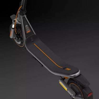 Električni romobil XIAOMI Electric Scooter 6 Pro, autonomija do 70 km autonomija, brzina 25 km/h, kotači 12"
