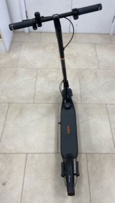 RABLJENI - Električni romobil SEGWAY Ninebot KickScooter F2 E, autonomija do 40 km, brzina 25km/h, kotači 10˝, crni