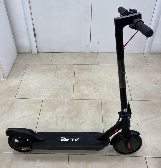 RABLJENI - Električni romobil ALFA E-POWER AS10, autonomija do 20km, brzina 25km/h, kotači 8,5˝, crni
