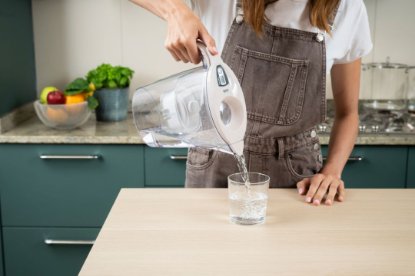 Vrč za filtriranje vode LAICA VRC STREAM, 2,3l, bež