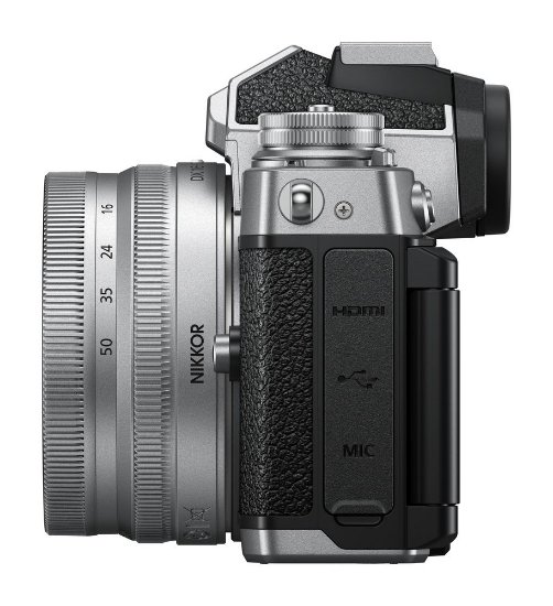 Digitalni fotoaparat NIKON Z fc + 16-50VR f/3.5-6.3 VR (SL), 20,9 Mp, DX CMOS senzor, 4K Ultra HD, crni/srebrni