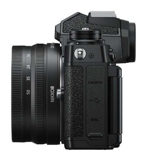 Digitalni fotoaparat NIKON Z fc + 16-50VR f/3.5-6.3 VR, 20,9 Mp, DX CMOS senzor, 4K Ultra HD, crni