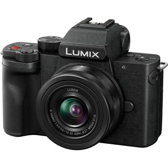 Digitalni fotoaparat PANASONIC Lumix DC-G100D + Lumix G Vario 12-32mm f/3.5-5.6, 20,3 Mp, 4K Ultra HD, crni
