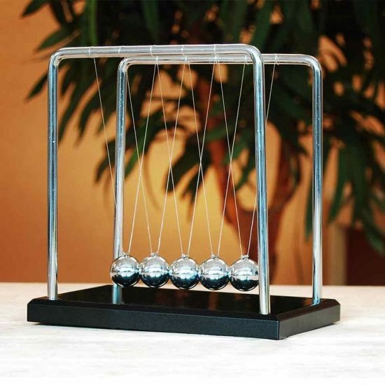 Ukras MIKAMAX Giant Newton's Cradle