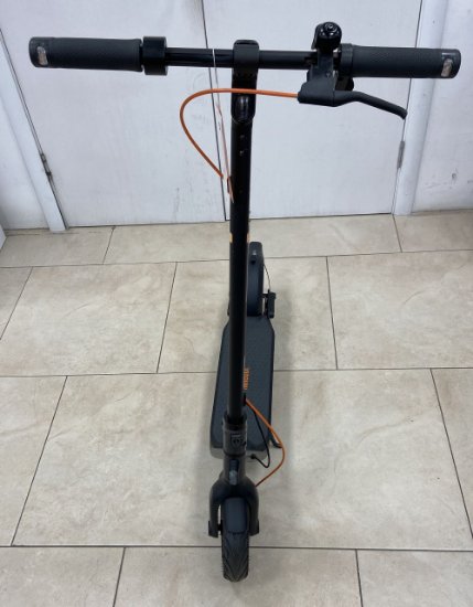 RABLJENI - Električni romobil SEGWAY Ninebot KickScooter F2 Plus E, autonomija do 55km, brzina 25km/h, kotači 10˝, crni