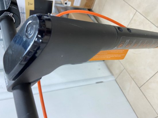RABLJENI - Električni romobil SEGWAY Ninebot KickScooter F2 Plus E, autonomija do 55km, brzina 25km/h, kotači 10˝, crni